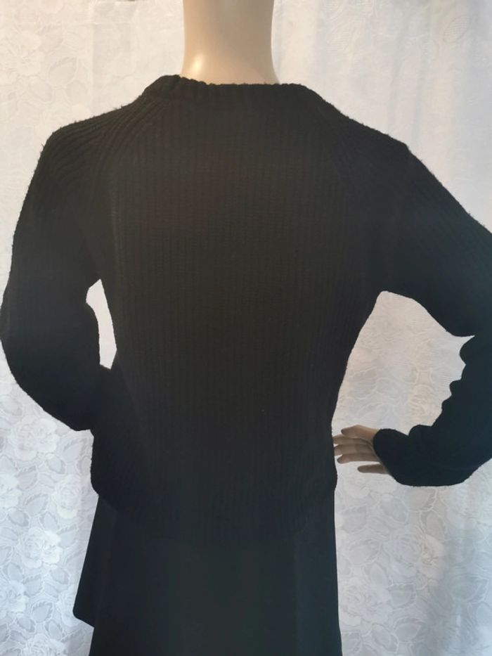 Pull noir et pêche. Taille 38. Stradivarius - photo numéro 6