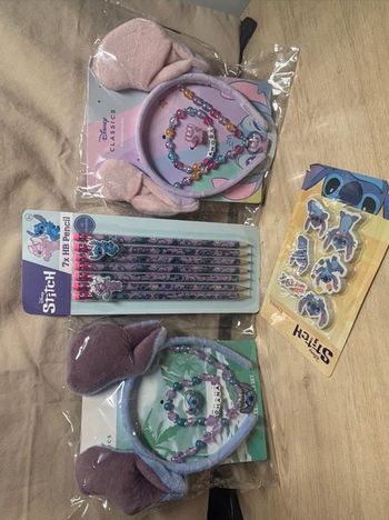 Lot Angel Stitch Disney divers accessoires Crayons, gommes 2 Serres-tête et bijoux