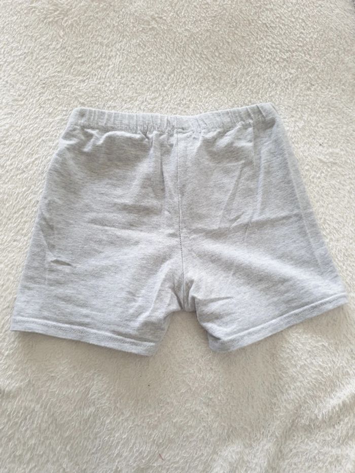 Short gris fille 9-10 ans - photo numéro 3