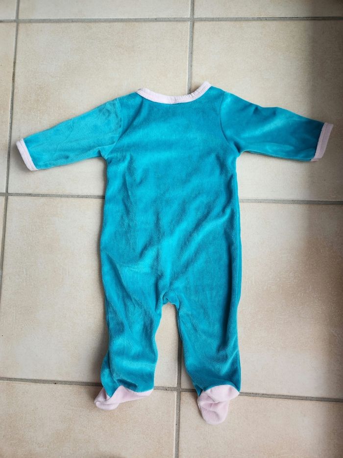 Pyjama velours taille 6 mois - photo numéro 3