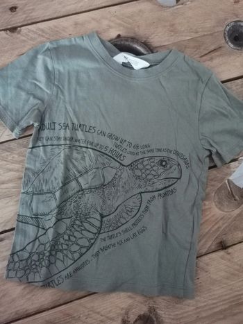 T-shirt.