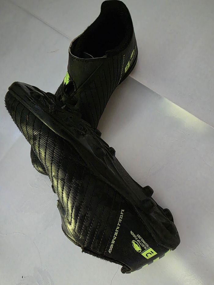 Chaussures de foot, pointure 33 - photo numéro 5