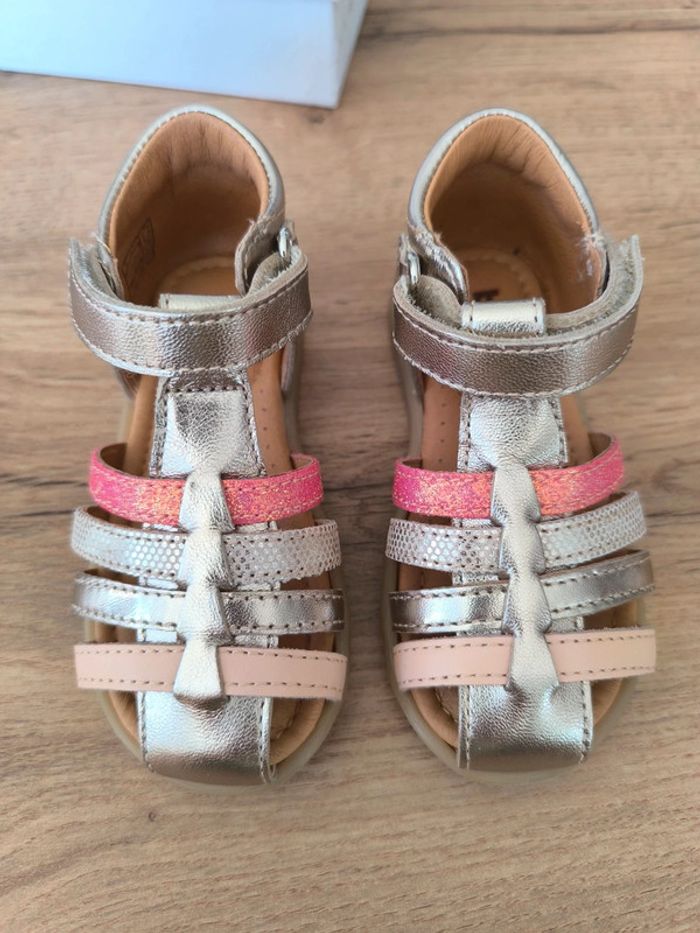 Sandales fille neuves Babybotte modèle Teriyaki Taille 23 - photo numéro 2