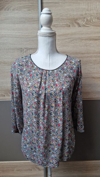 Blouse manches 3/4.