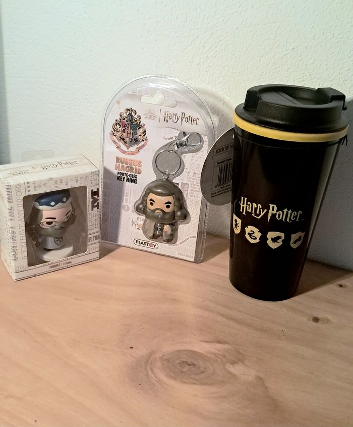 Lot Harry Potter – Produits officiels neufs - photo numéro 2