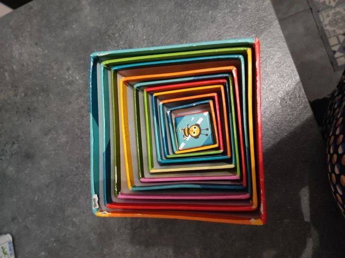 Tour cube carton - photo numéro 2