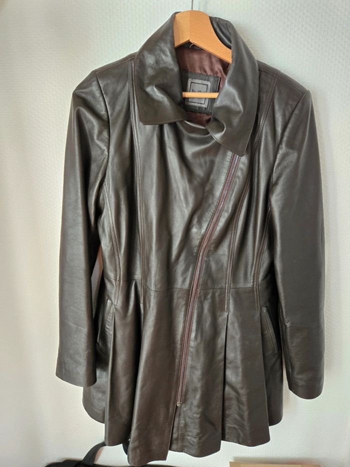 Blouson cuir xxl mais taille plus 38 - 40
