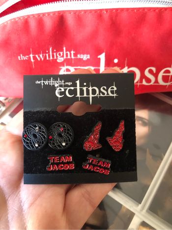 Boucles d’oreilles neca
