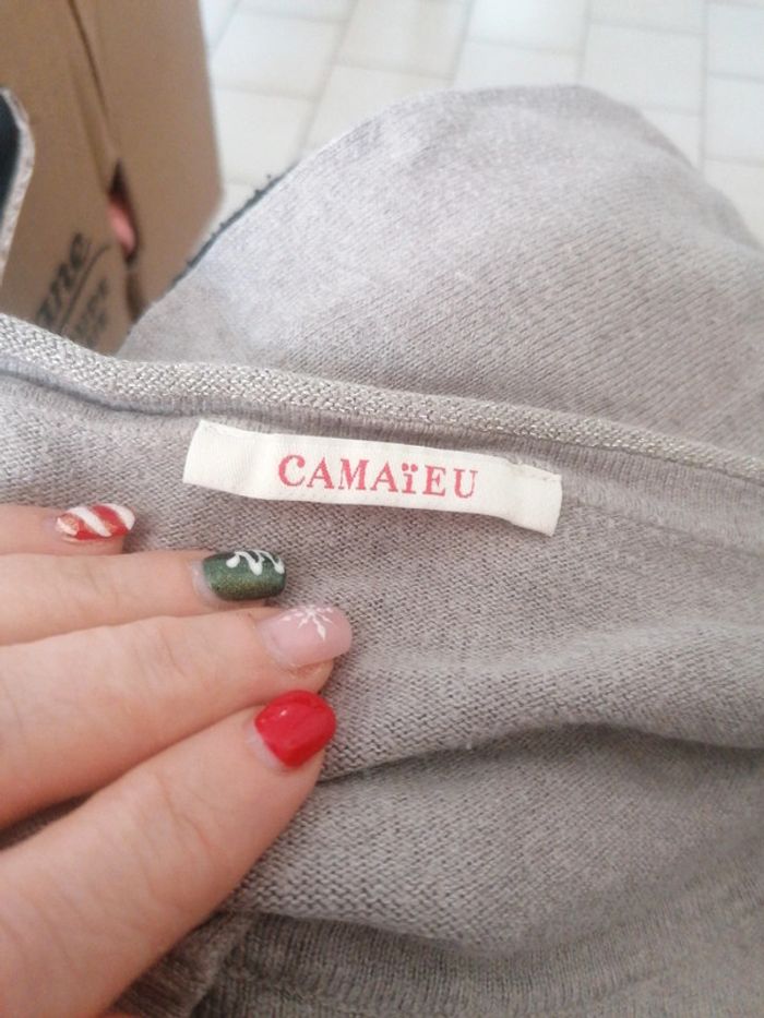 Pull taille 3 - photo numéro 2