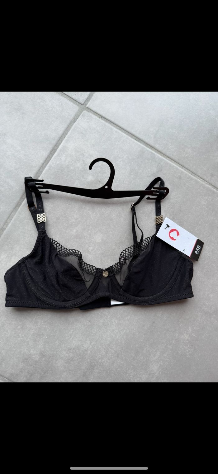 Soutien gorge Lucie noir et pailleté doré Morgan no 85B - photo numéro 2