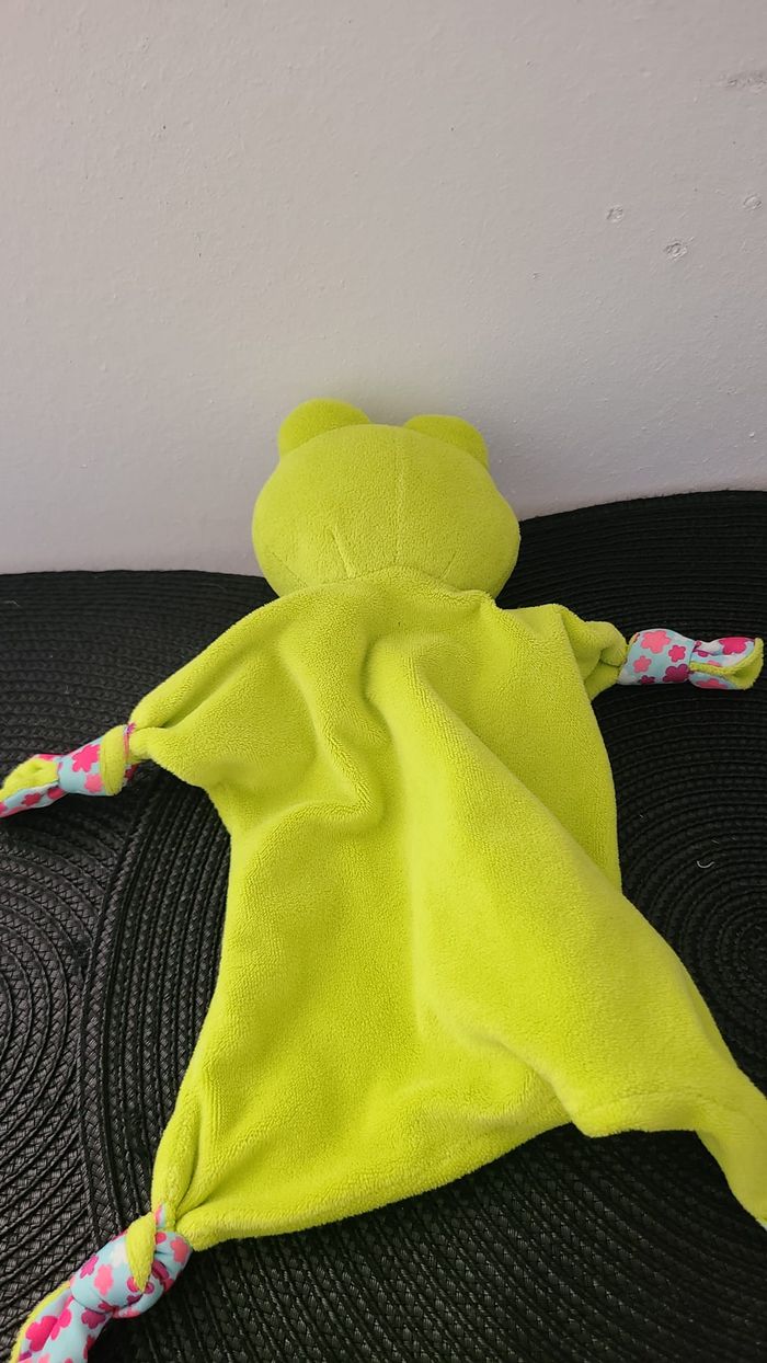 P'tit bisou doudou grenouille vert violet fleur - photo numéro 2
