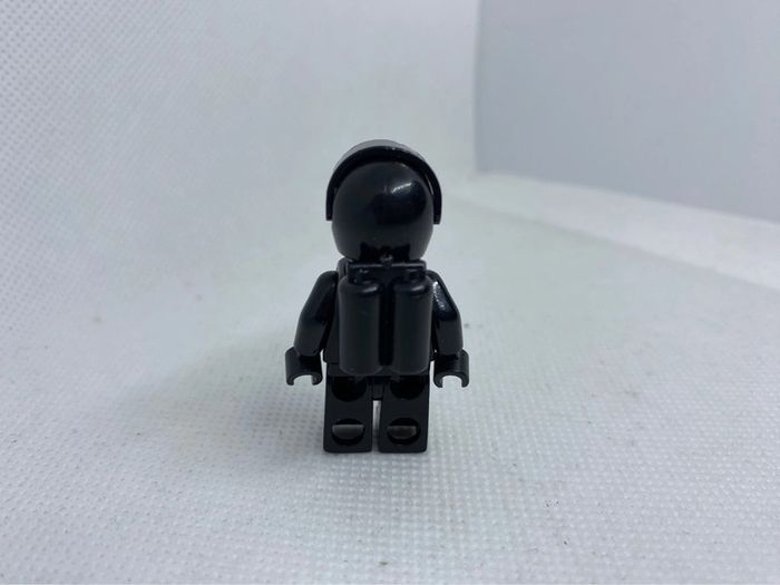 Lot de 13 minifigurines classic Space espace Futuron ancien astronaute blacktron - photo numéro 14