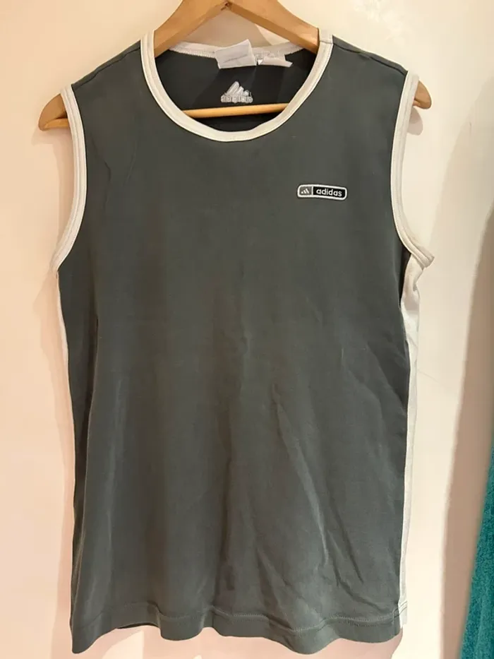 Débardeur Adidas gris et blanc – Taille 14A (164 cm)