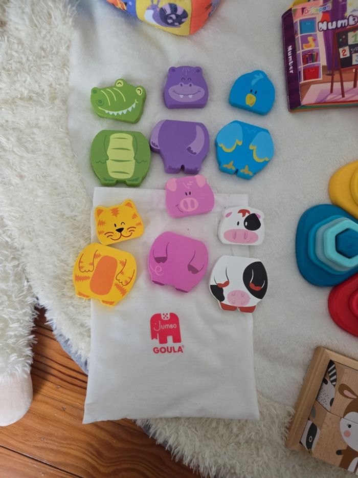 0_24 mois Lot  -60% 12 jouets eveil bébé peluches musicales livres et tortue pousse pousse - photo numéro 2
