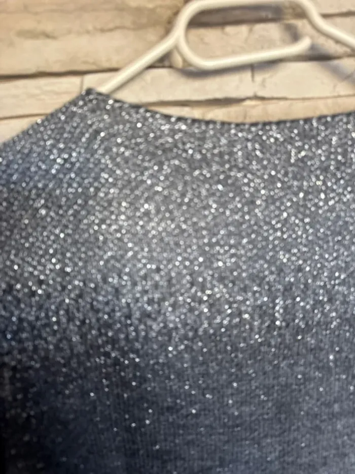 Pull Gris et argenté. - photo numéro 5
