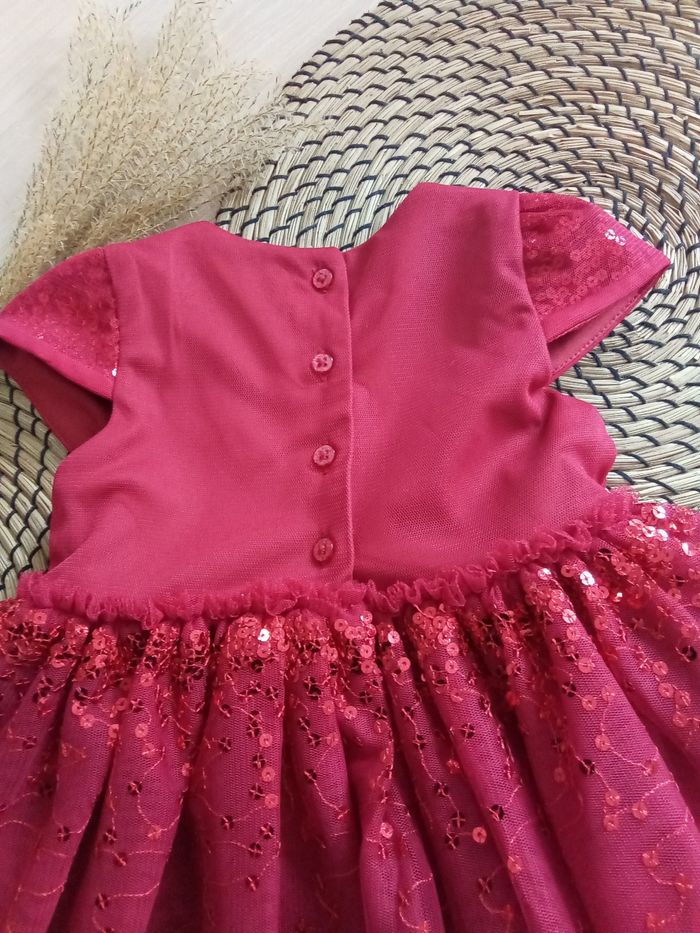 Robe de fête rouge avec volants et strass Primark taille 2/3 ans - photo numéro 6