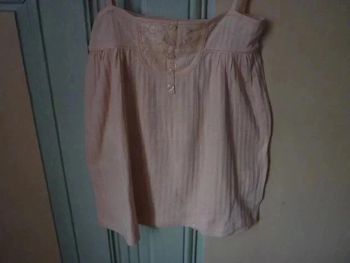 débardeur a fines bretelles " caprice de fille" 12ans