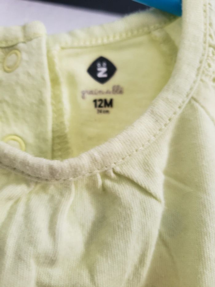 Tee-shirt jaune - photo numéro 3