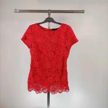 Tshirt guipure dentelle épaisse opaque rouge corail vif florale A160