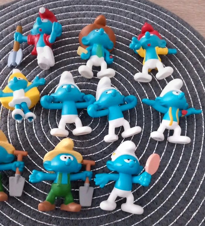 10 figurines schtroumpfs mc Donald's 2018 - photo numéro 3