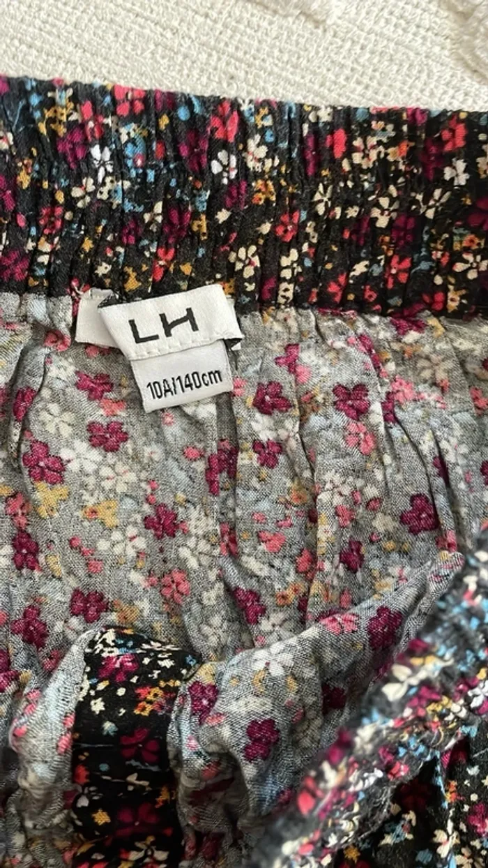 Jupe fleurie fille – Taille 10A / 140 cm – Marque LH - photo numéro 3