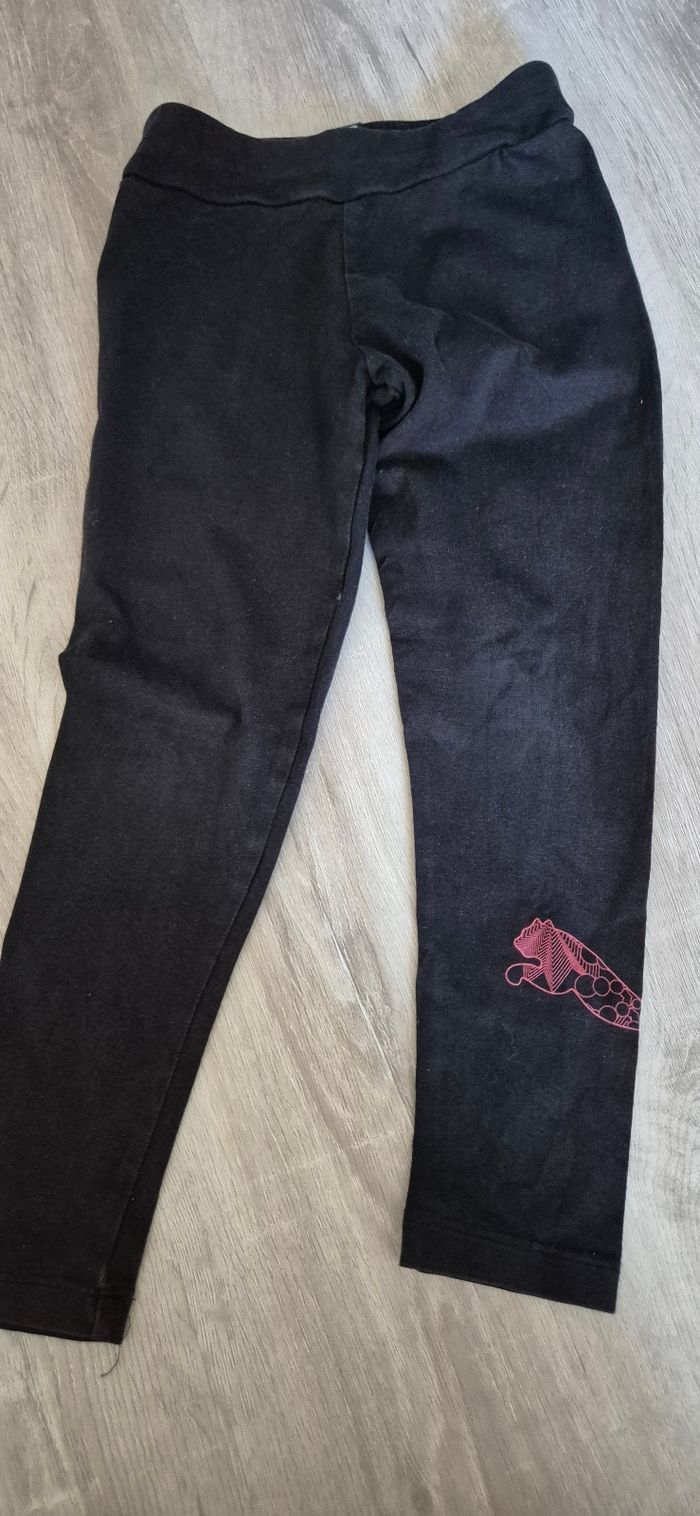 Lot pantalon + un legging puma - photo numéro 3