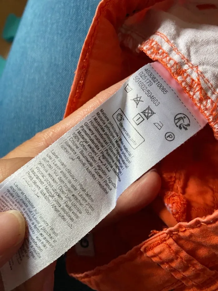 Short orange motif bus Gémo Taille 12 M - photo numéro 4