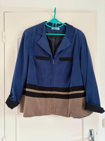 Veste Christine Laure t.52 bleu et beige