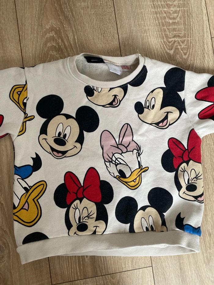 Pull chaud minnie Mickey Zara - photo numéro 5