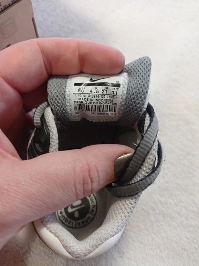 Baskets Airmax - Nike - Taille 21 - photo numéro 7