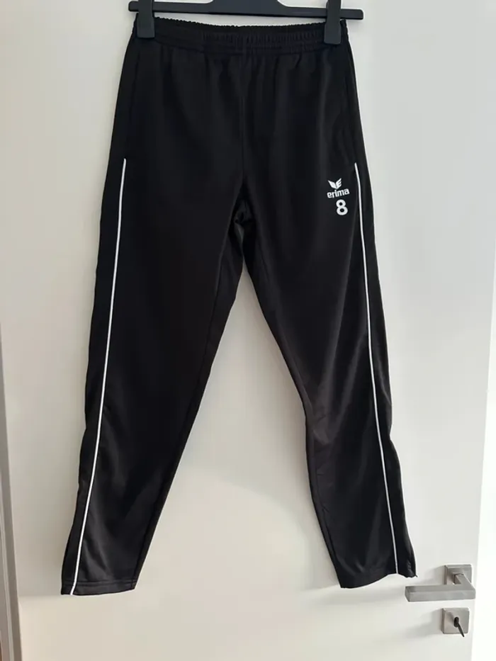 Jogging noir jako taille S très bon état