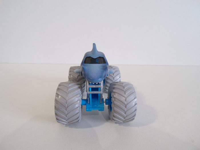 Monster trucks - Monster Jam - Mégalodon (J14) - photo numéro 4