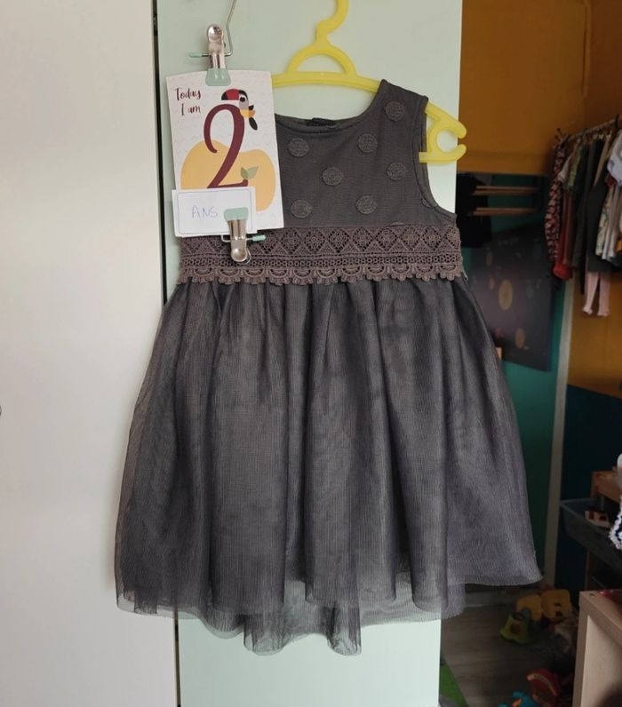 Robe de cérémonie grise 2 ans