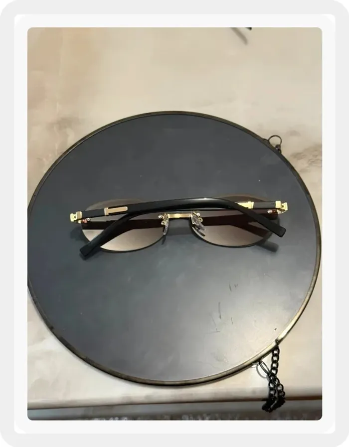 Lunette de soleil ovale marron clair - photo numéro 2