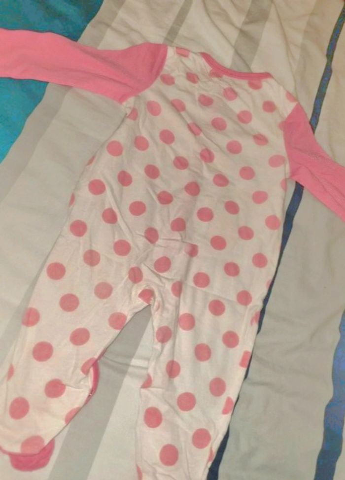 Pyjama léger taille 9mois - photo numéro 2