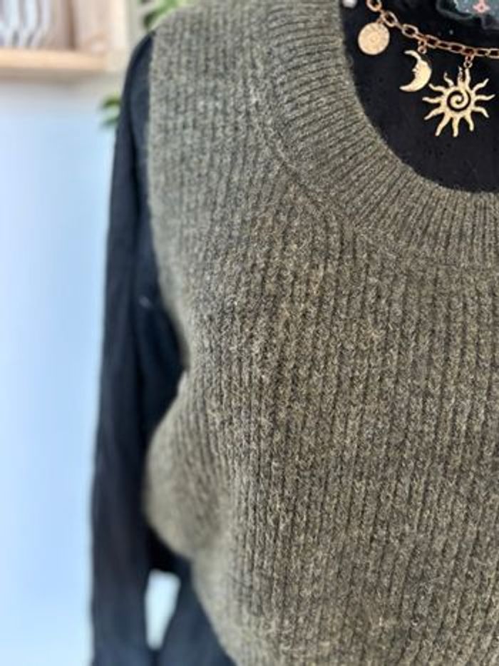 Pull sans manches MANGO taille M - photo numéro 3