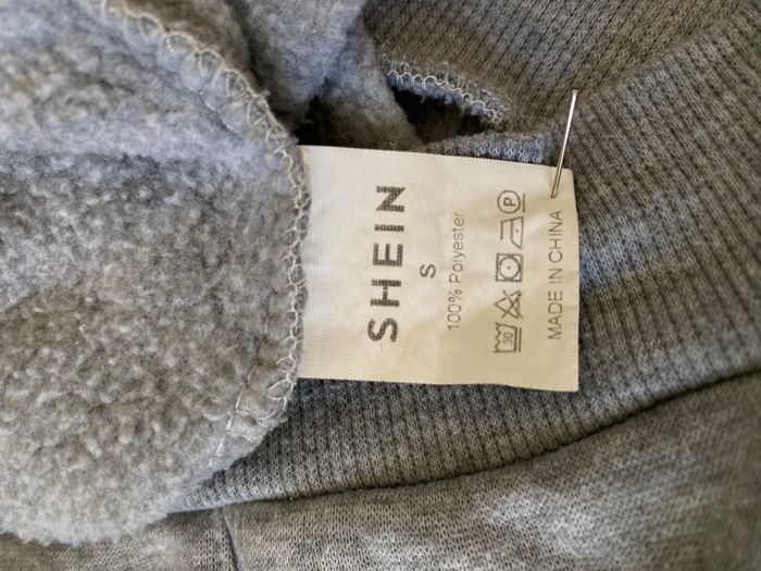 Sweet à capuche taille S - photo numéro 3