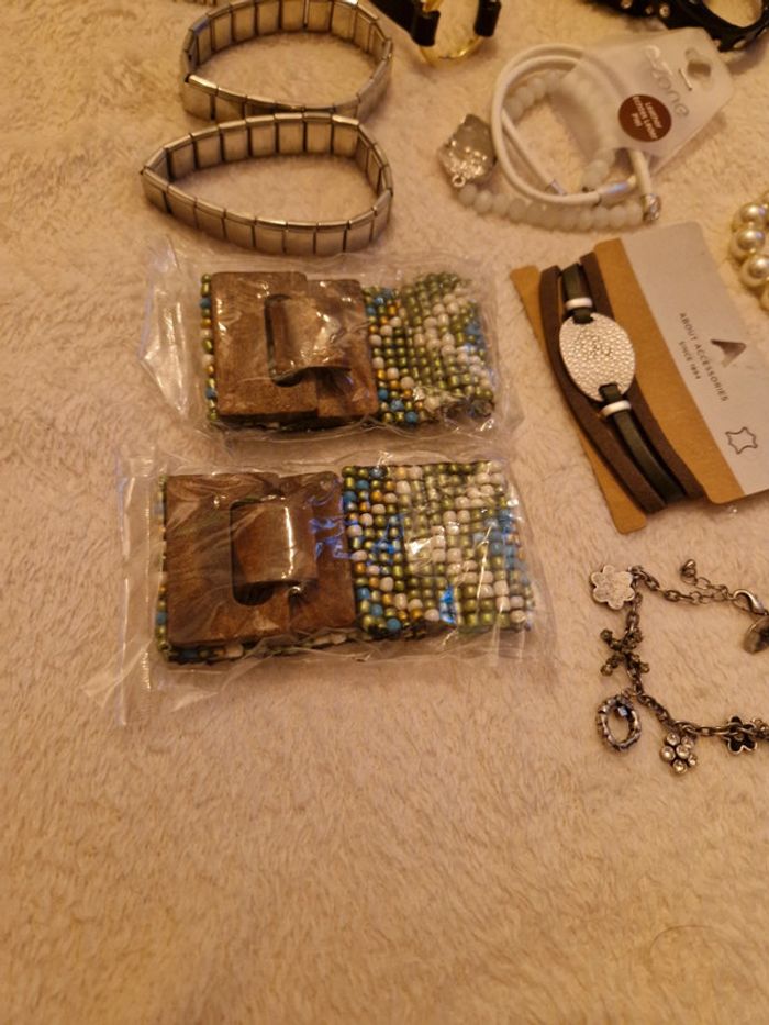 Lot de 19 bracelets - photo numéro 2