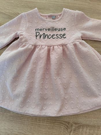 Robe rose