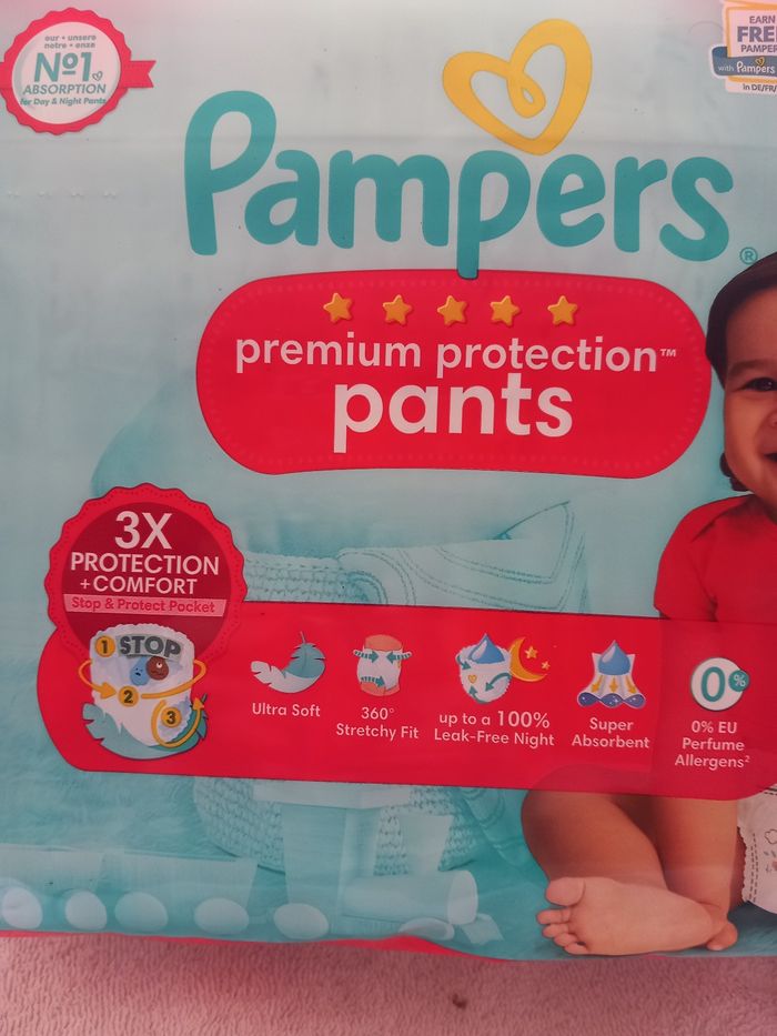 Paquet neuf 31 couches Pampers pants T4