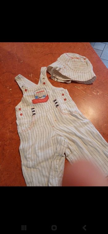 Salopette bébé taille 6 mois