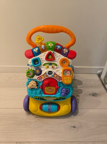 Trotteur vtech interactif et lumineux