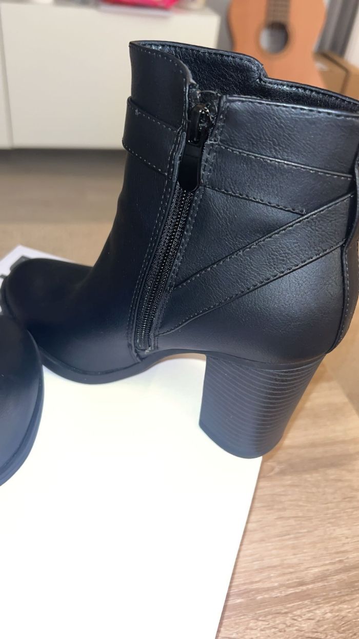 Bottine à talons / Très bon état / Taille 37 - photo numéro 4