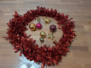 Lot 1 de plusieurs décorations de Noël