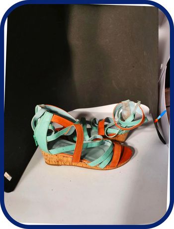 sandale compenser taille 32 girly