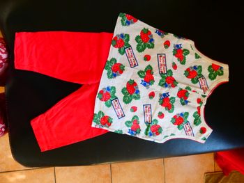 ensemble rouge petite fraise des bois 4 ans