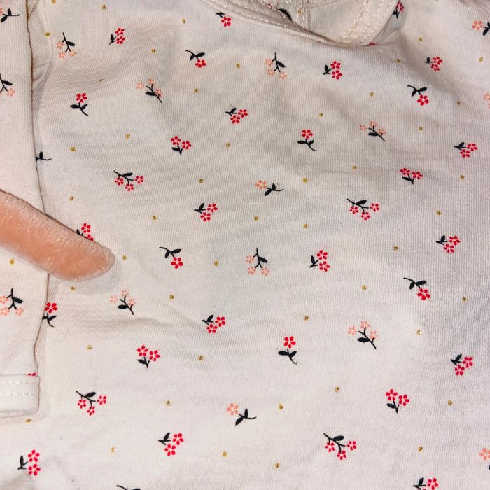 Très joli ensemble body et pyjama léger - TAO/Kiabi - 1 mois 🌺 - photo numéro 3