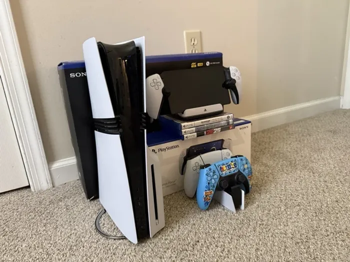 Sony PlayStation 5 Pro 2 To - Manettes - Portail PlayStation