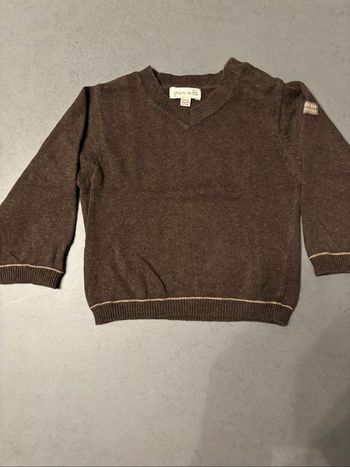 Pull marron en taille 6 mois