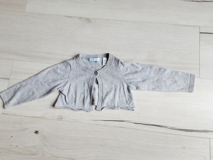 Vêtement bébé fille gilet boléro gris brillant Obaïbi 12 mois 1 an